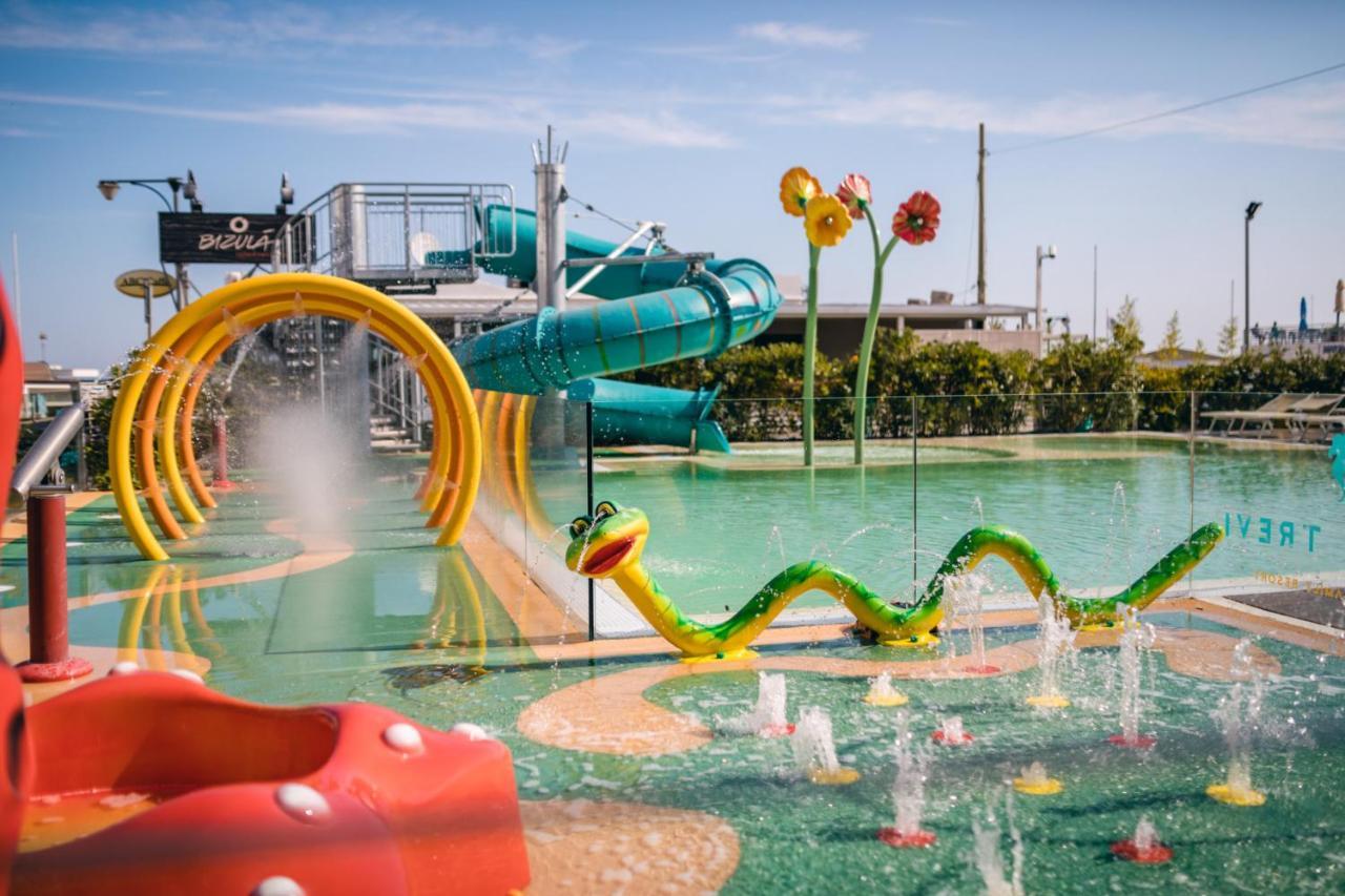 Trevi Family Resort Cattolica Exteriör bild
