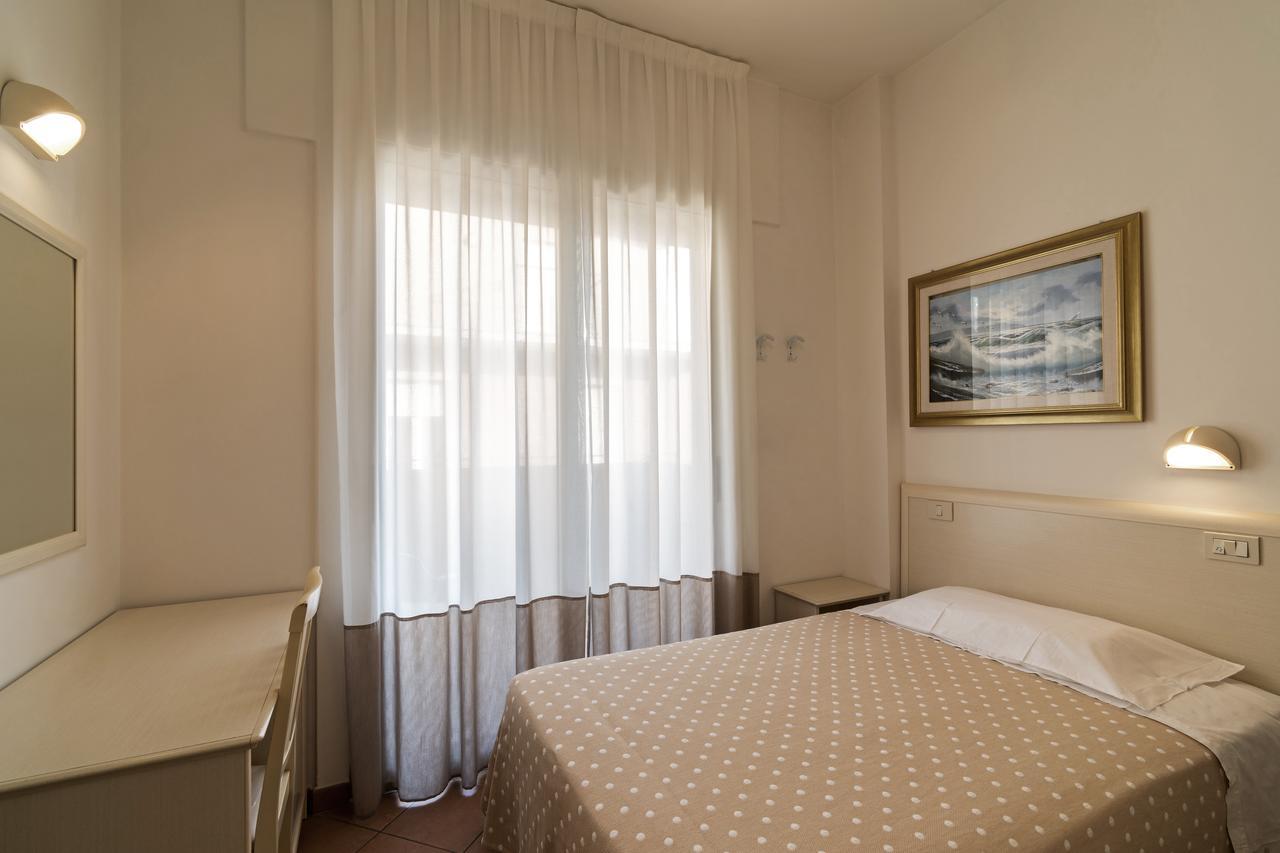Trevi Family Resort Cattolica Exteriör bild